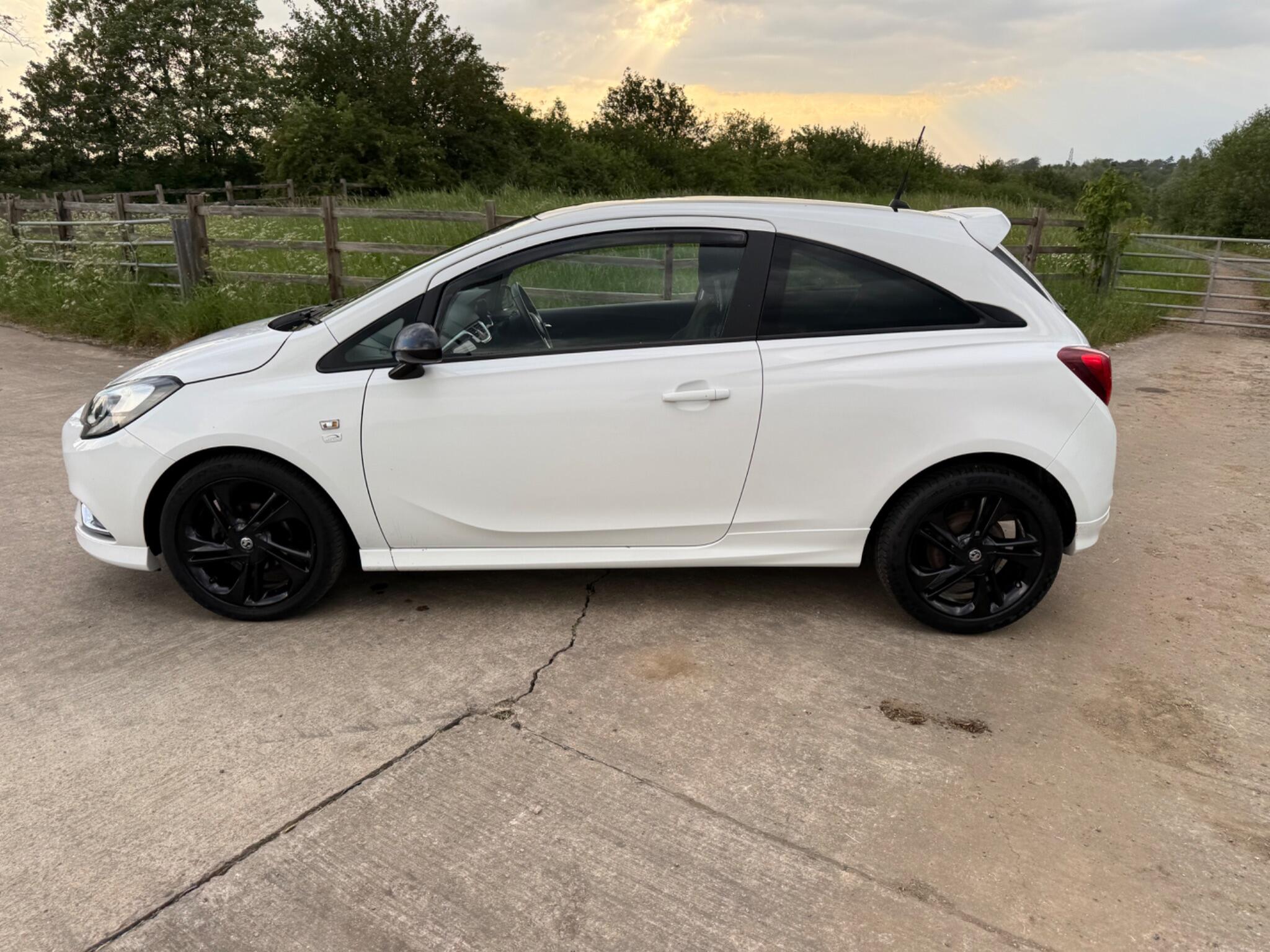Vauxhall Corsa 1.4i ecoTEC Limited Edition Euro 6 3dr — photo 61 of 96